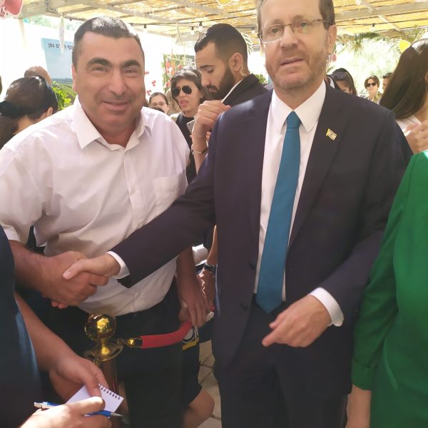 אודות יקל שירותי סחר ויזמות